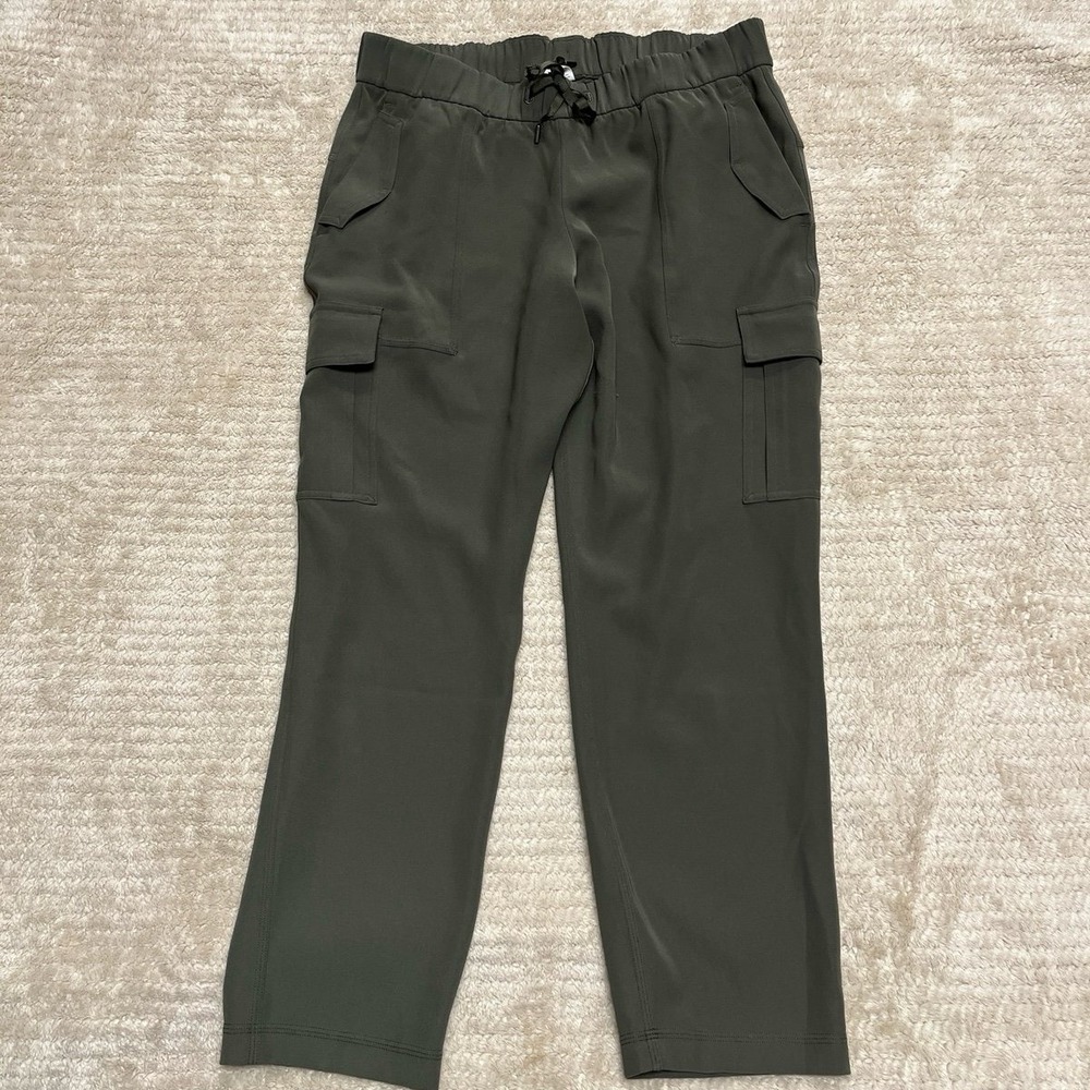 Lululemon Ready Set Cargo Pant Dark Olive Women's size 10